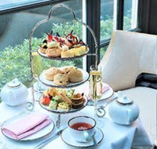 Fairmont's Valentine's Afternoon Tea for Friends and Loved Ones